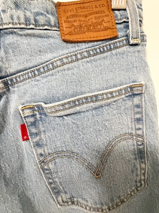 Levi’s Premium Ribcage Straight Jeans Size 28 Viral Trending Spring - Picture 6 of 12